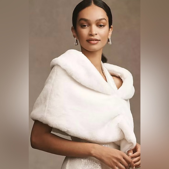 BHLDN NWOT Maxime Faux Fur Satin-Lined Wrap Balero Shawl white Anthropologie - Picture 2 of 3